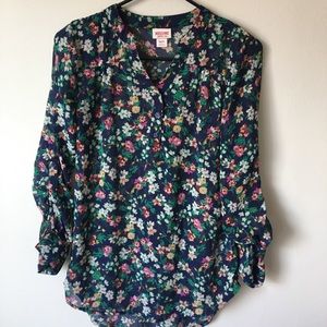 floral shirt
